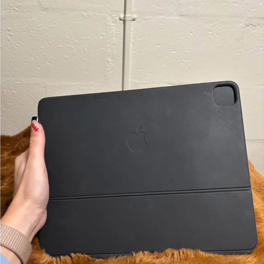 Apple Matte Black Tablet Cover